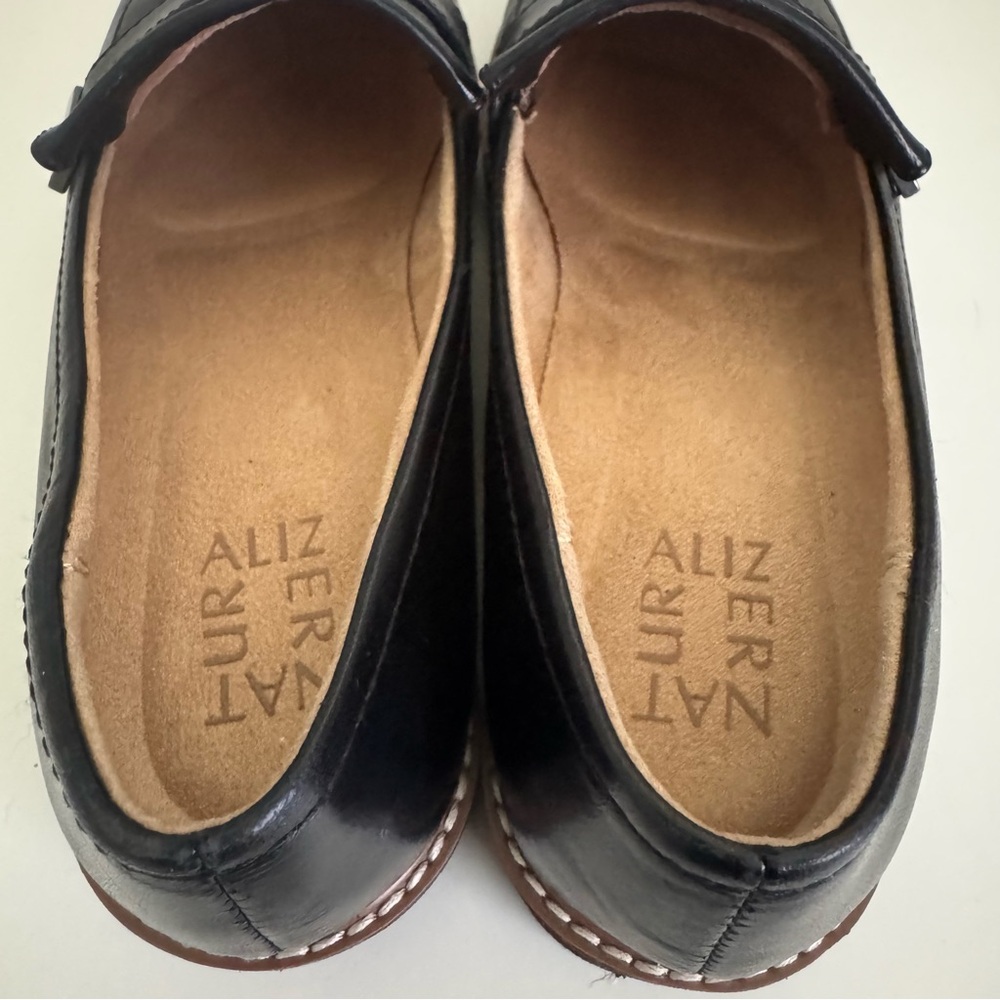 Naturalizer Black Leather Women’s Slip-On Loafers - Picture 5 of 7